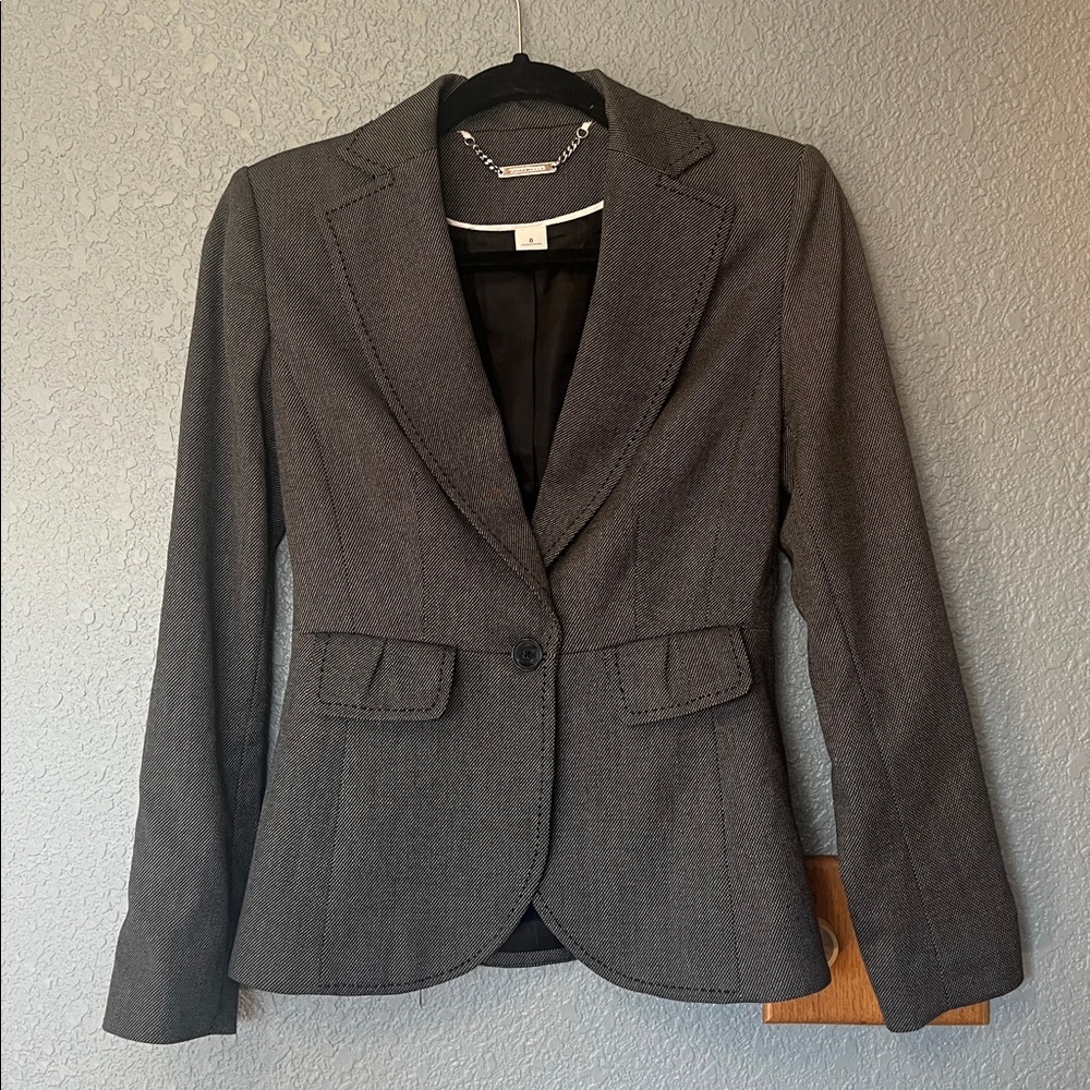 White House Black Market Blazer Size 0, Like New Black & White Fitted